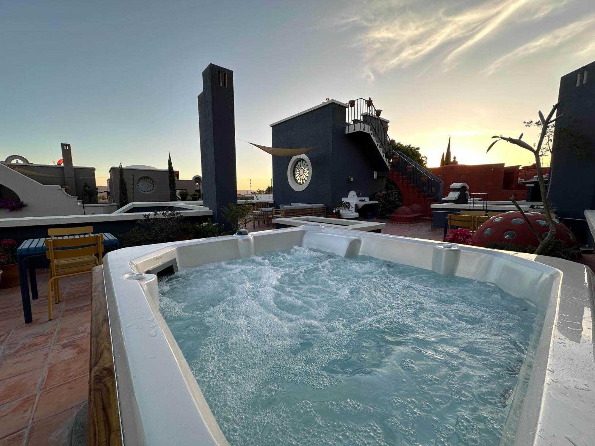 Rooftop Jacuzzi! Country-Style 4 Bedroom Cottage San Miguel de Allende Extérieur photo