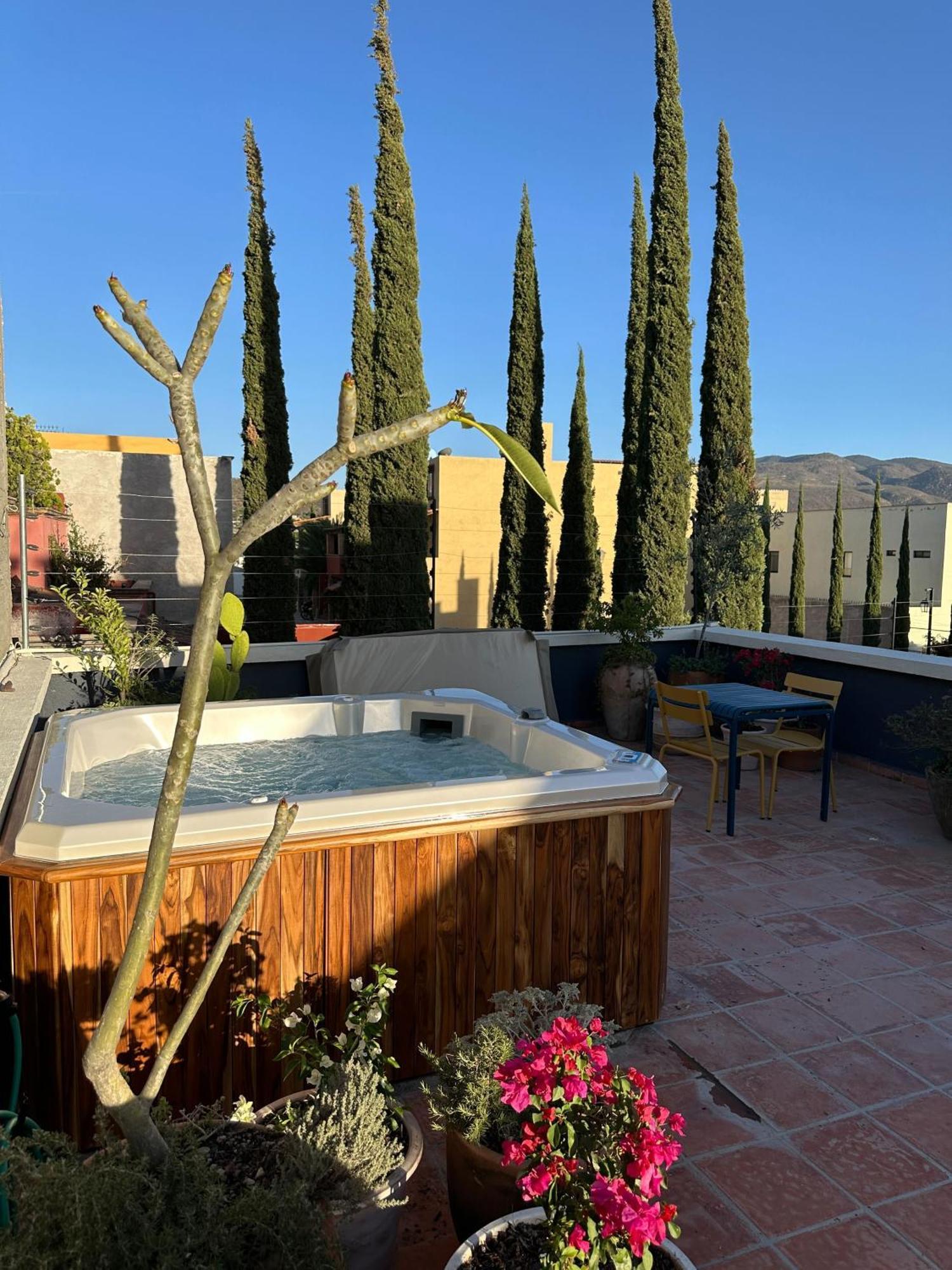 Rooftop Jacuzzi! Country-Style 4 Bedroom Cottage San Miguel de Allende Extérieur photo